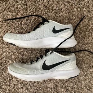 Nike Flex Experience Run 7 shoes
